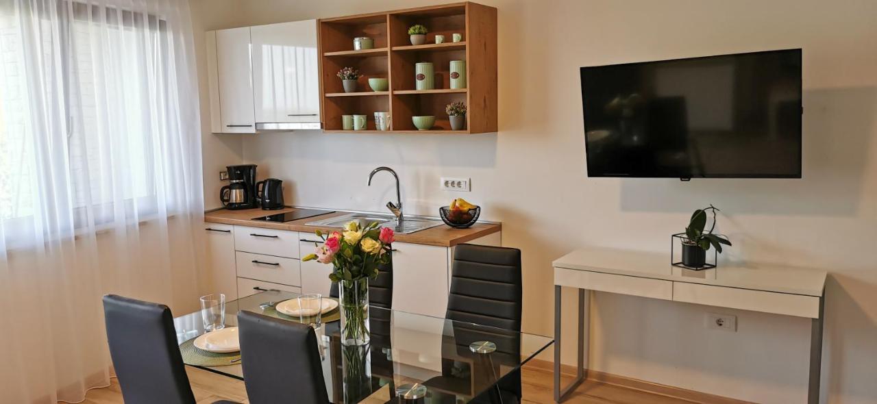 Casa Grzina Ξενοδοχείο Ρόβινι Εξωτερικό φωτογραφία