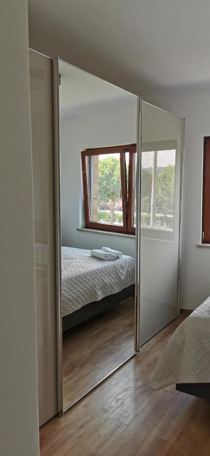 Casa Grzina Ξενοδοχείο Ρόβινι Εξωτερικό φωτογραφία