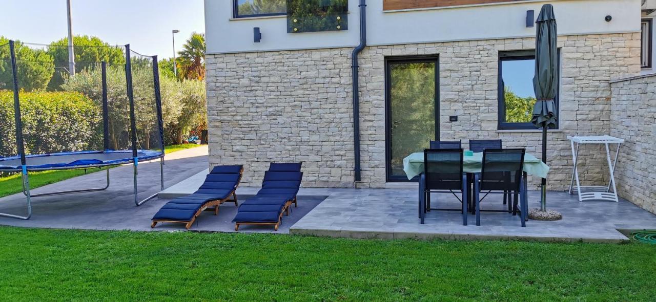 Casa Grzina Ξενοδοχείο Ρόβινι Εξωτερικό φωτογραφία